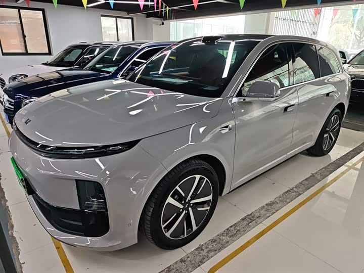 Фото 1 - LiXiang L6