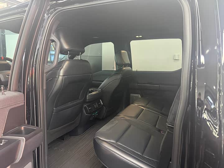 Фото 7 - Ford F-150 Raptor