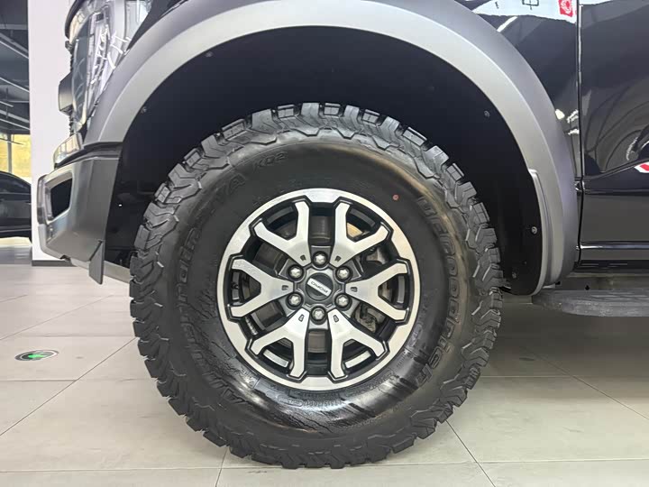 Фото 8 - Ford F-150 Raptor