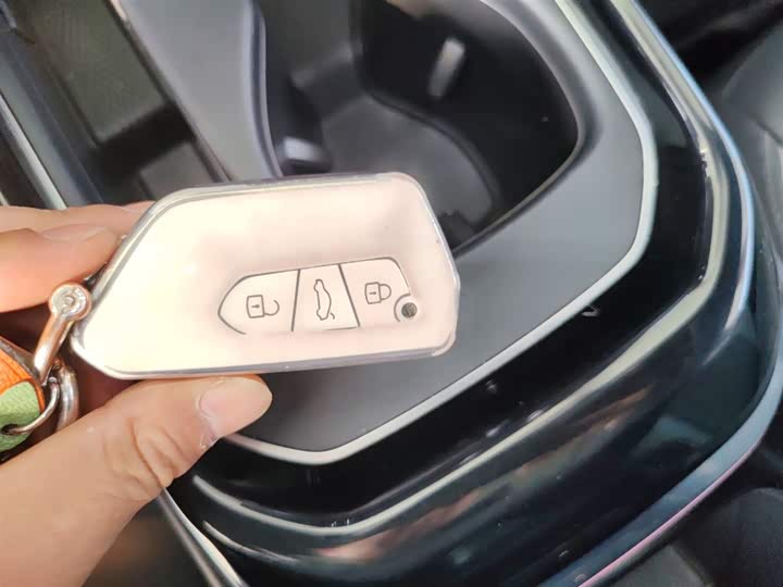 Фото 9 - Volkswagen ID.4 Crozz