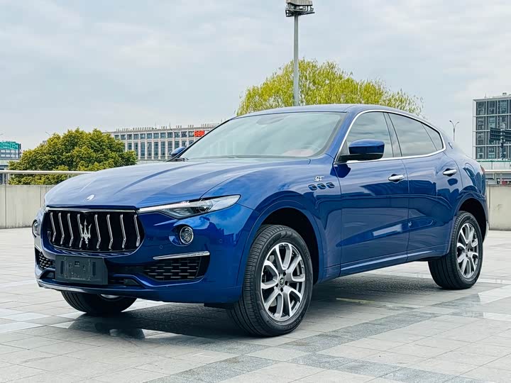 Фото 1 - Maserati Levante
