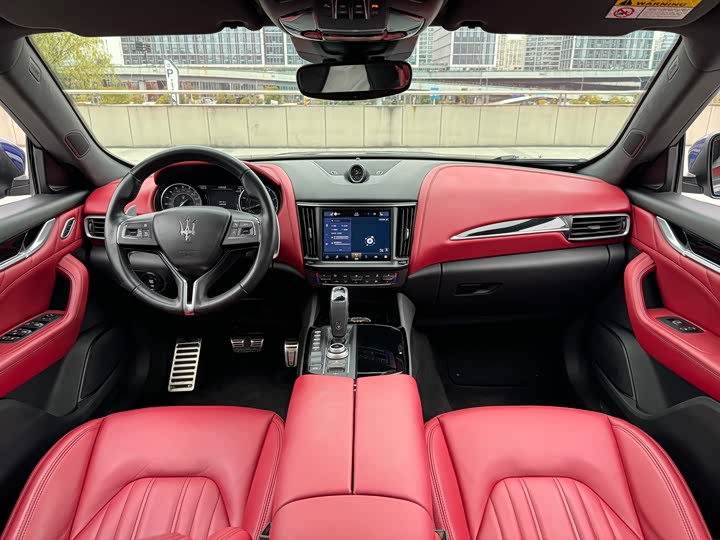 Фото 5 - Maserati Levante