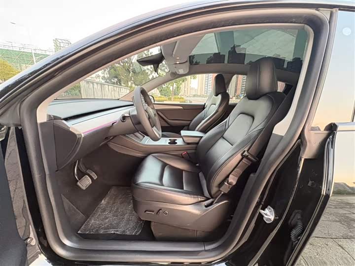 Фото 4 - Tesla Model Y