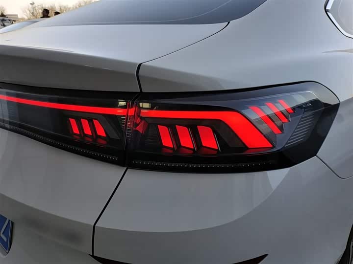 Фото 8 - Volkswagen Lamando L