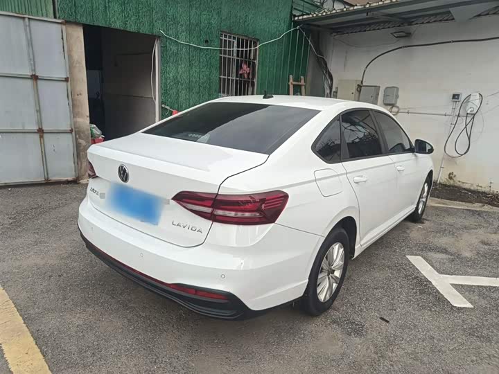 Фото 7 - Volkswagen Lavida