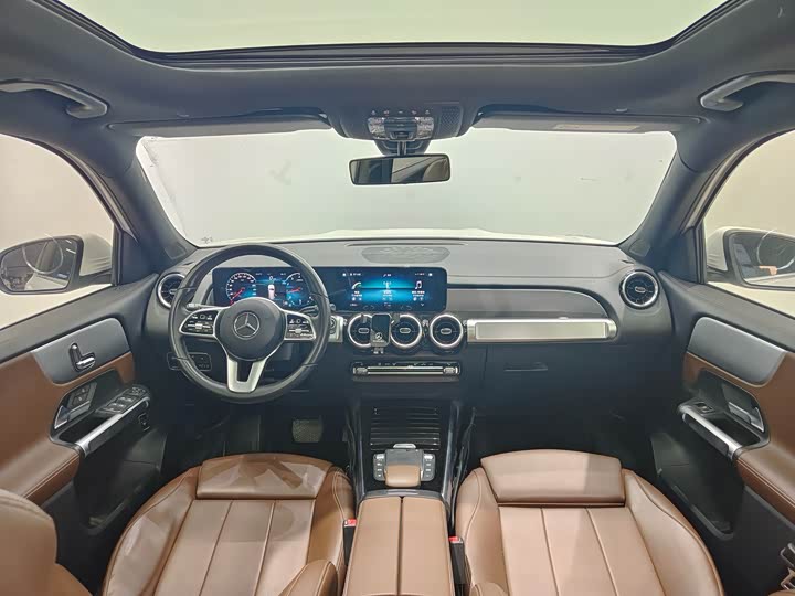Фото 4 - Mercedes-Benz GLB-Class