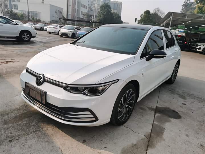 Фото 2 - Volkswagen Golf