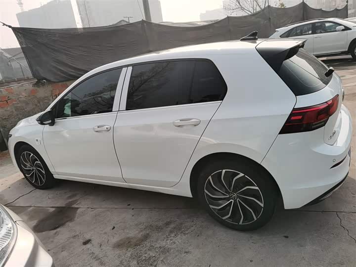 Фото 5 - Volkswagen Golf