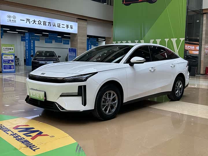 Фото 1 - Geely Galaxy L6