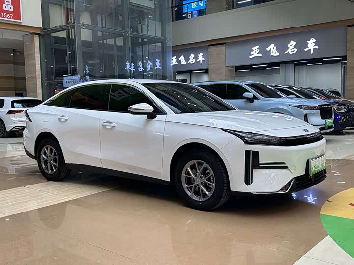 Фото 6 - Geely Galaxy L6