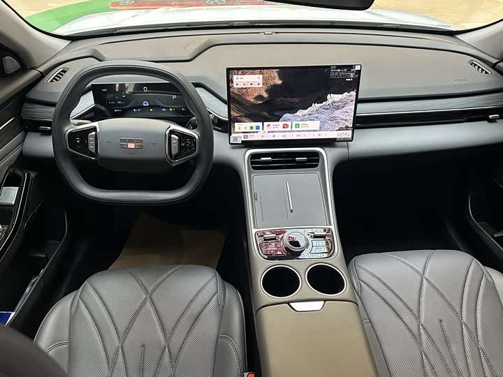 Фото 9 - Geely Galaxy L6