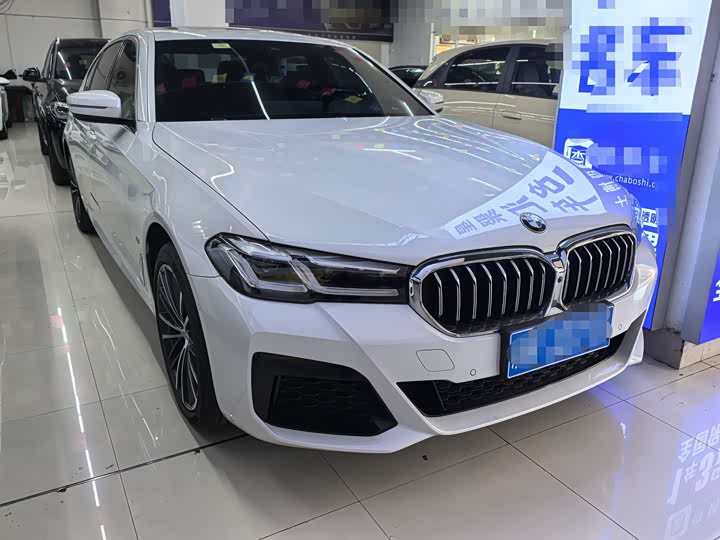 Фото 3 - BMW 5 Series