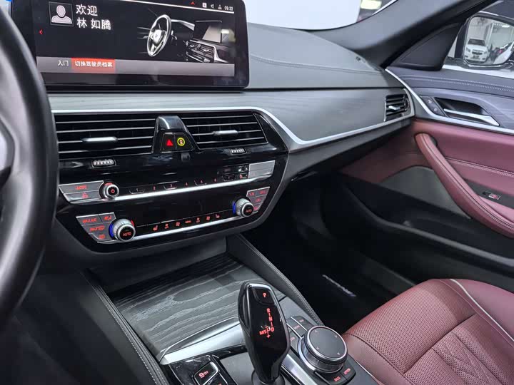 Фото 5 - BMW 5 Series