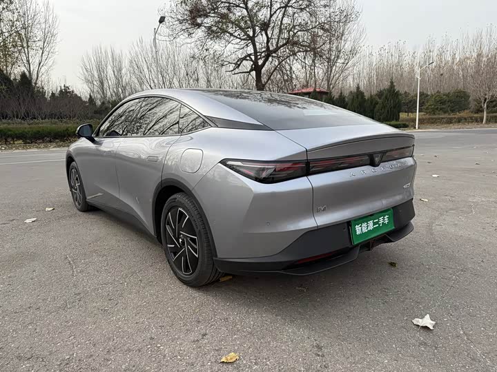 Фото 8 - BAIC Arcfox Alpha S5