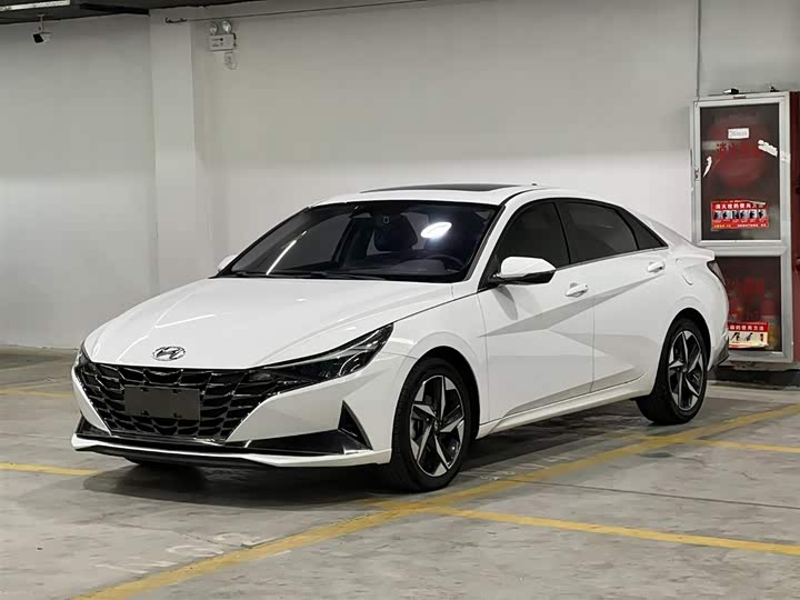 Фото 1 - Hyundai Elantra N line