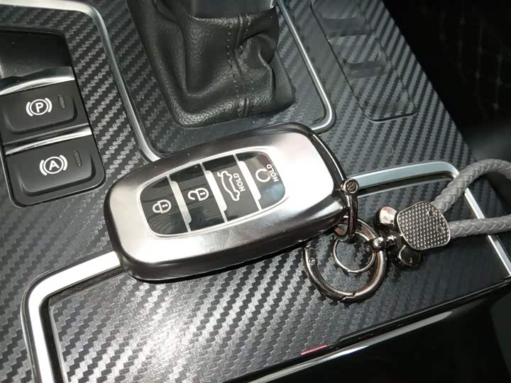 Фото 9 - Hongqi H5