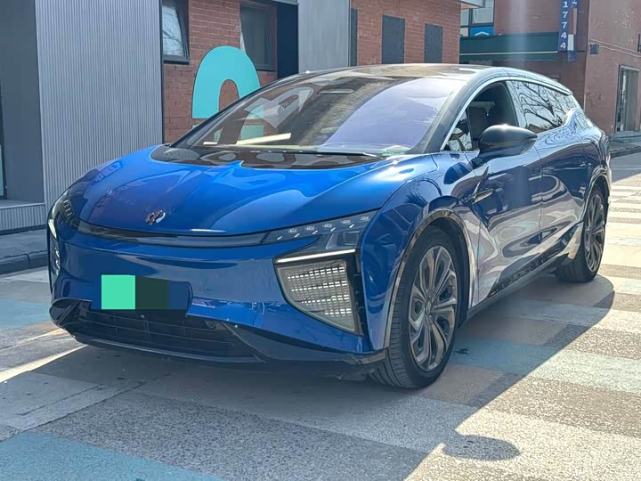 Фото 1 - HiPhi X