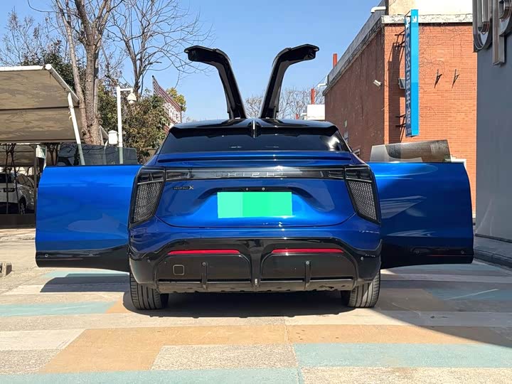 Фото 8 - HiPhi X