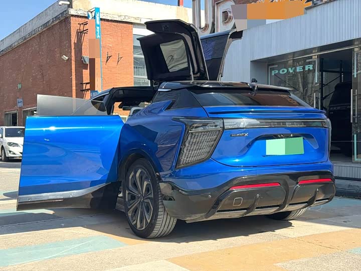 Фото 9 - HiPhi X