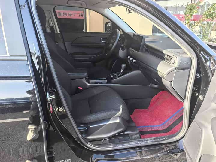 Фото 6 - Honda Vezel