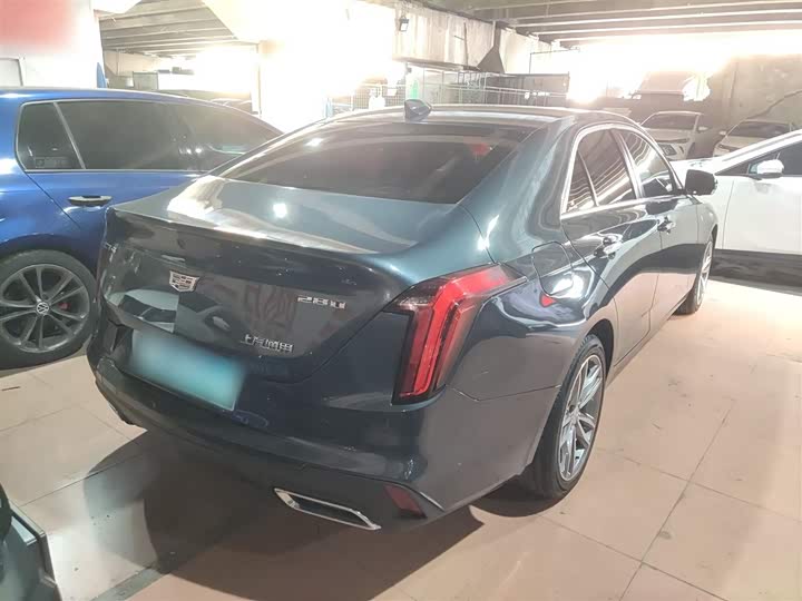 Фото 7 - Cadillac CT4