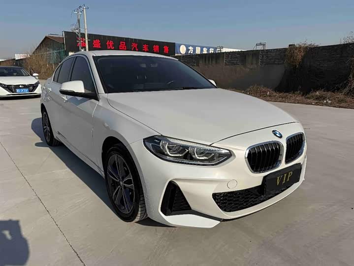 Фото 3 - BMW 1 Series