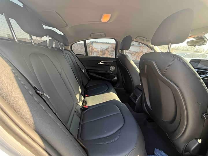 Фото 9 - BMW 1 Series