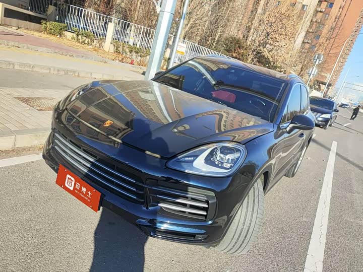 Фото 1 - Porsche Cayenne