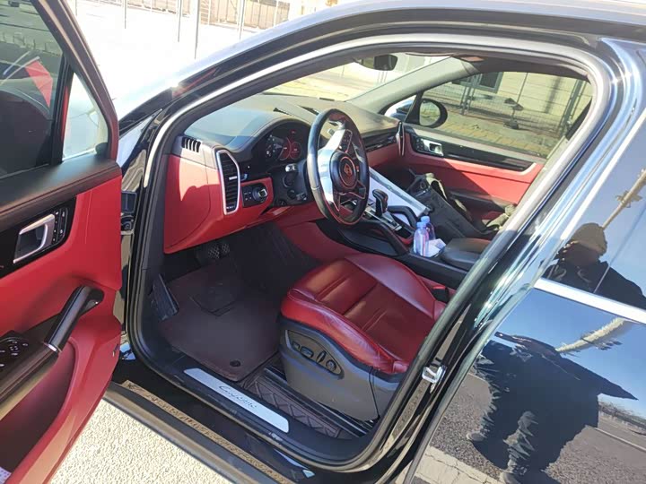 Фото 3 - Porsche Cayenne