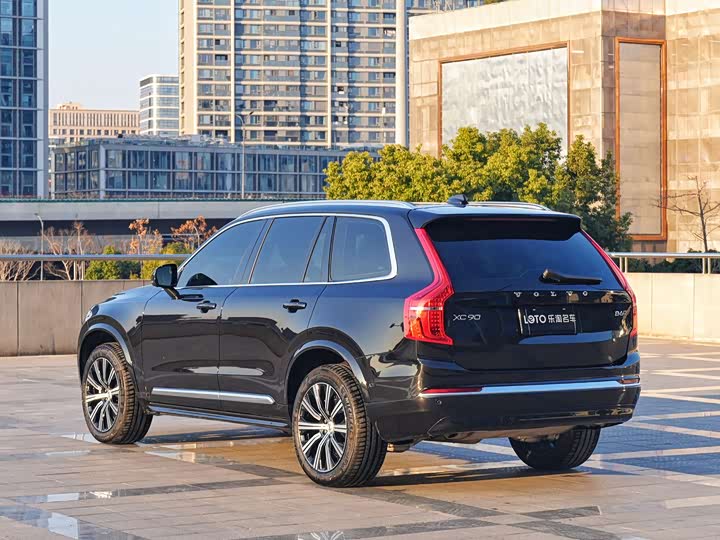 Фото 4 - Volvo XC90