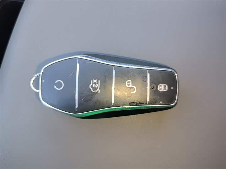 Фото 9 - BYD Yuan Plus