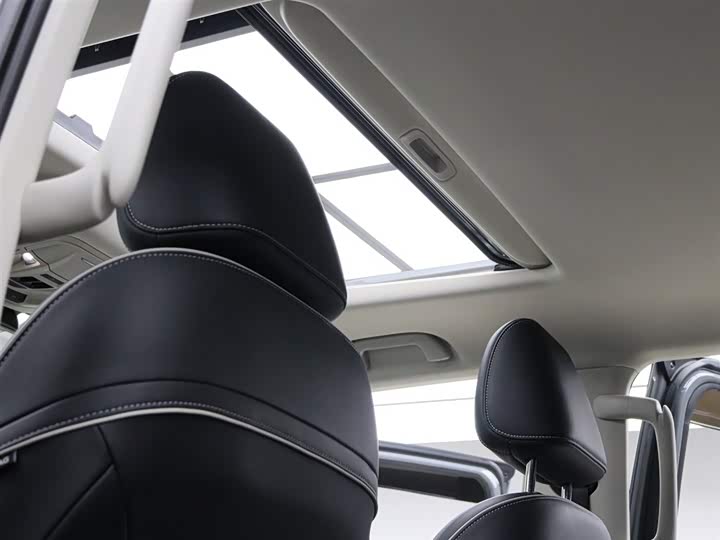 Фото 8 - Tank 300