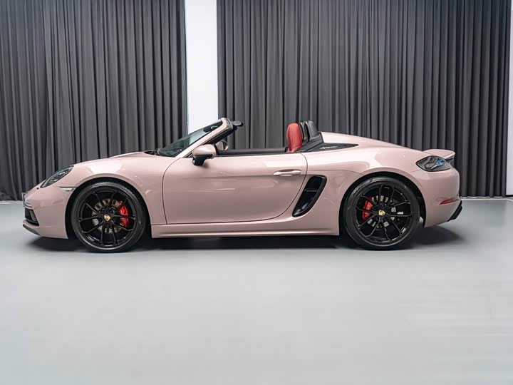 Фото 3 - Porsche 718