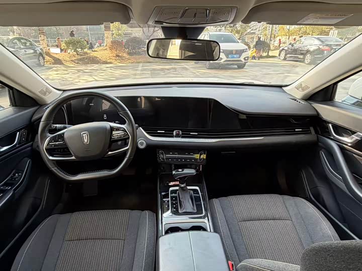 Фото 4 - Bestune B70