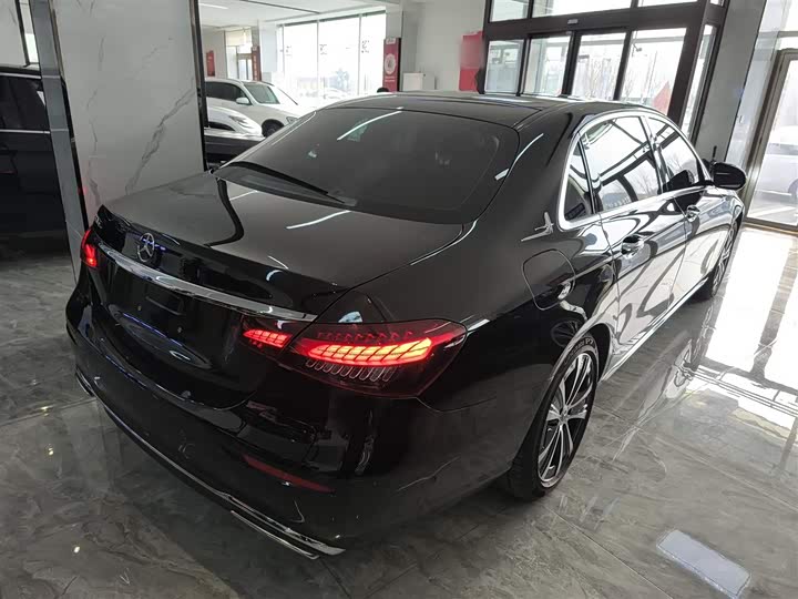 Фото 7 - Mercedes-Benz E-Class Hybrid