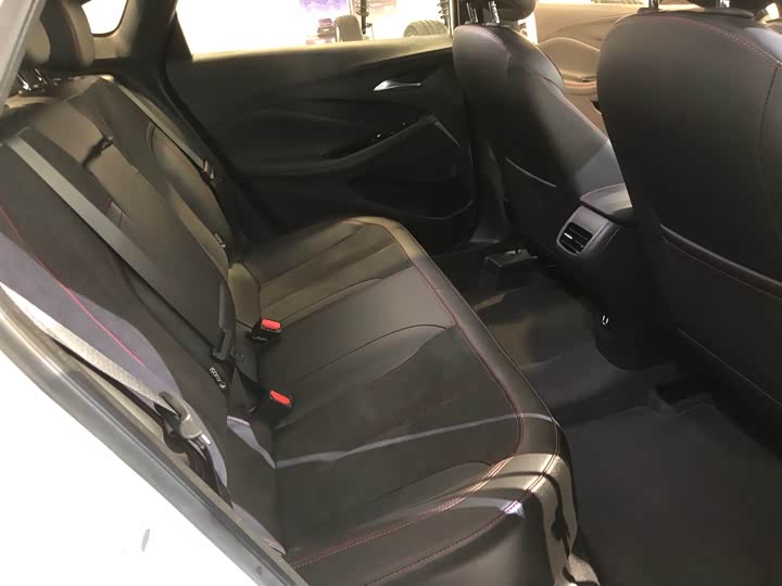 Фото 9 - Buick Verano