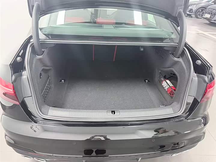 Фото 8 - Audi S4