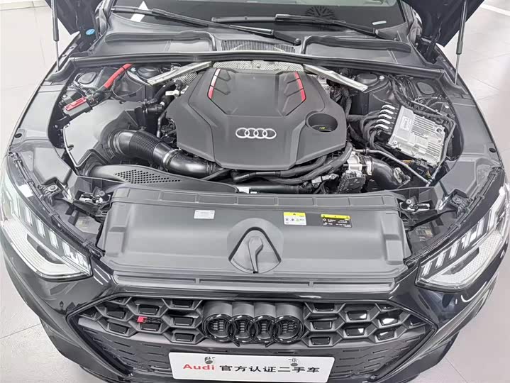 Фото 9 - Audi S4