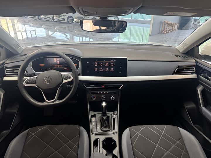 Фото 4 - Volkswagen Lavida