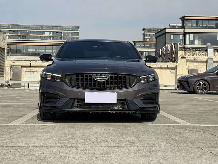 Фото 2 - Geely Preface