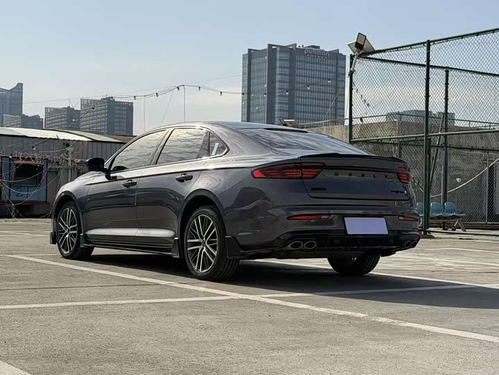 Фото 6 - Geely Preface