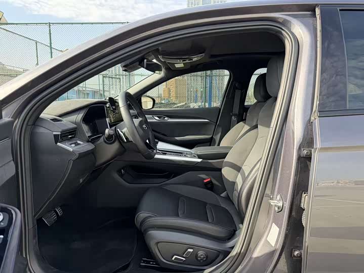 Фото 7 - Geely Preface