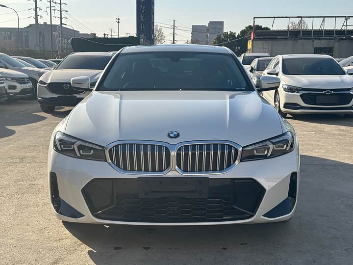 Фото 2 - BMW 3 Series