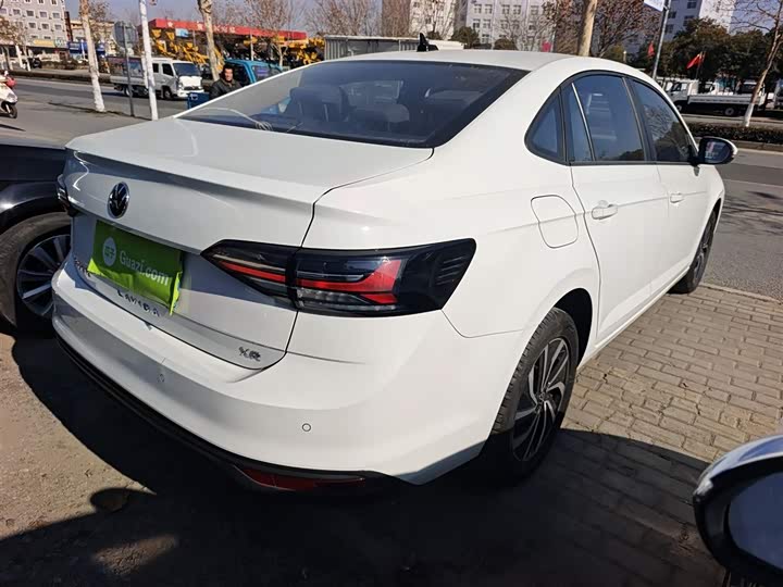 Фото 7 - Volkswagen Lavida