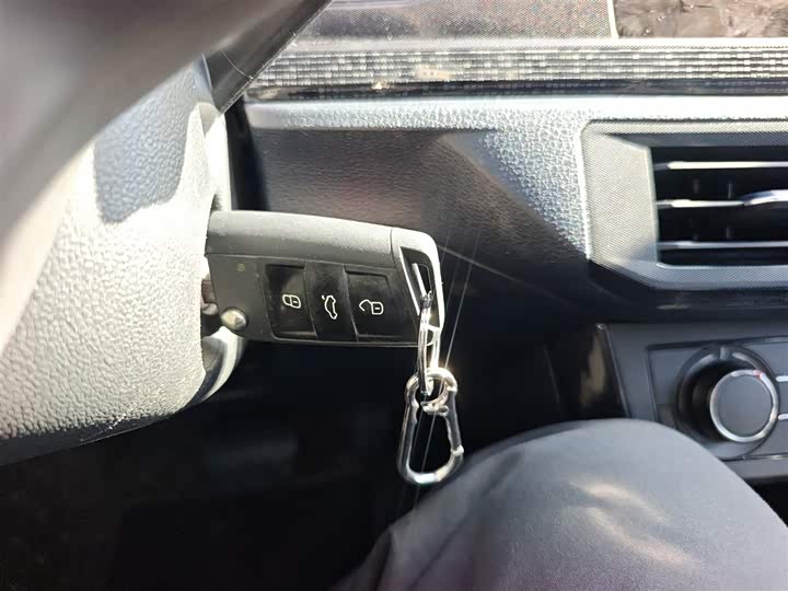 Фото 9 - Volkswagen Lavida