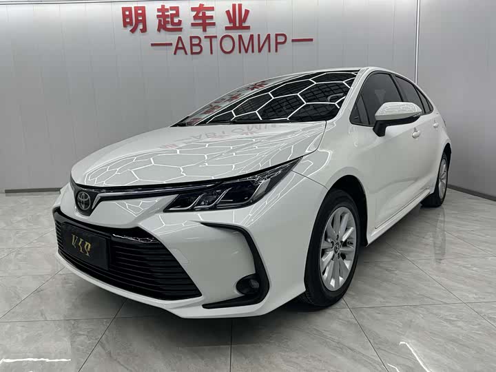 Фото 1 - Toyota Corolla