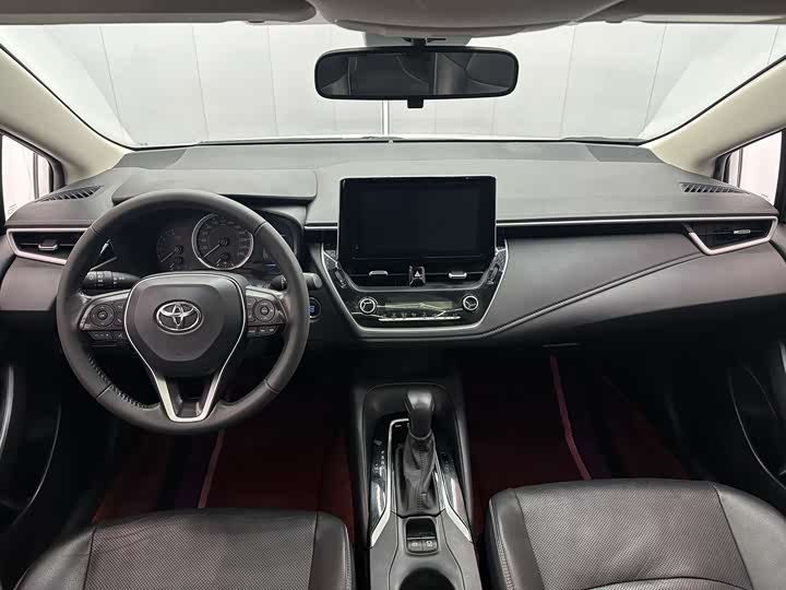 Фото 6 - Toyota Corolla