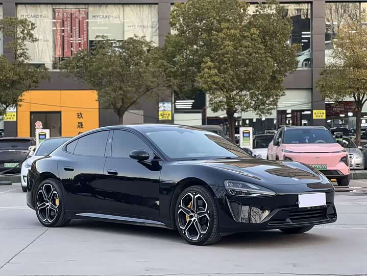 Фото 3 - Xiaomi SU7