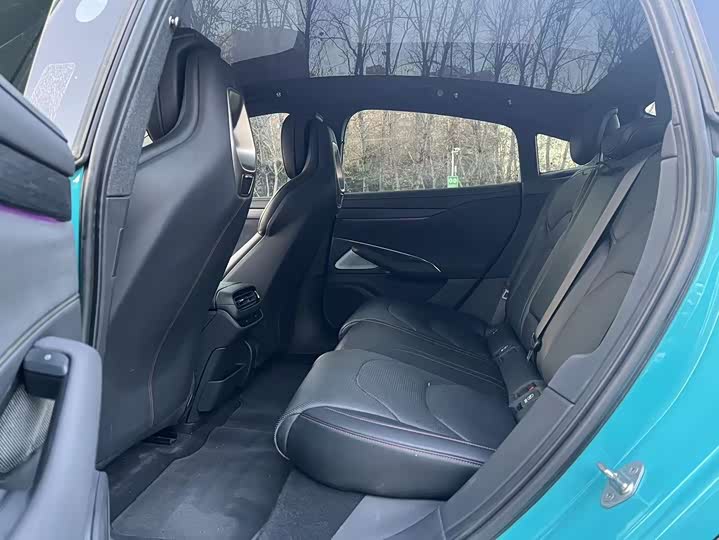 Фото 5 - Xiaomi SU7