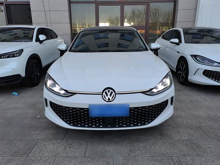 Фото 3 - Volkswagen Lamando L